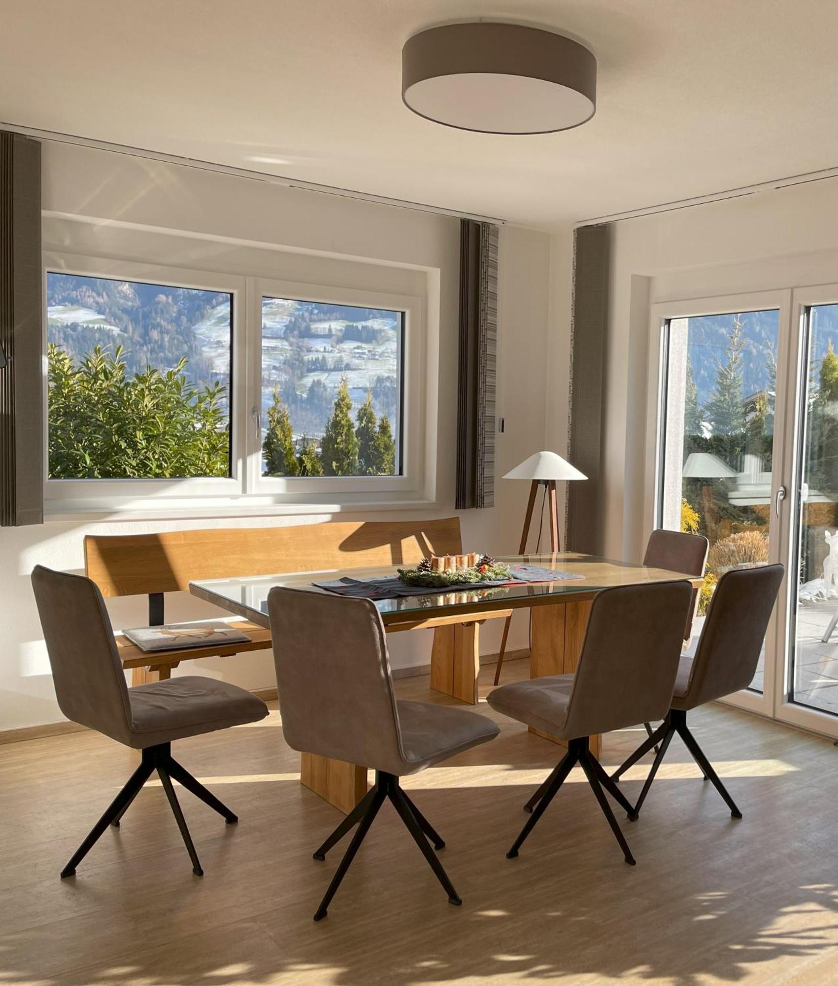 H21 - Modernes Ferienhaus 145Qm, 4Sz, Wellnessbereich Mit Sauna Und Dachterrasse Mit Panoramablick, Kuehlen Und Heizen Mit Geothermie Fuegen Ngoại thất bức ảnh