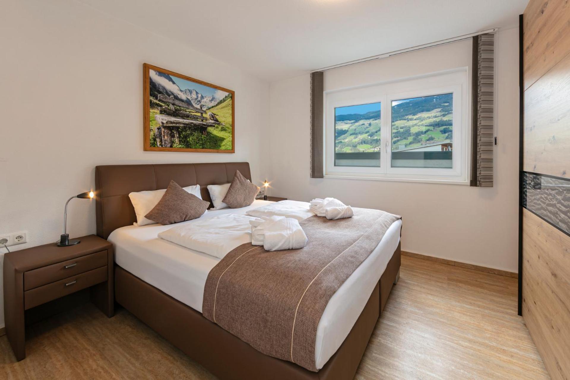 H21 - Modernes Ferienhaus 145Qm, 4Sz, Wellnessbereich Mit Sauna Und Dachterrasse Mit Panoramablick, Kuehlen Und Heizen Mit Geothermie Fuegen Ngoại thất bức ảnh